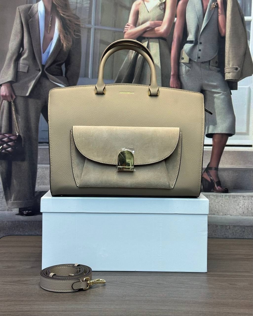 сумка coccinelle,сумка,женская сумка,coccinelle blossom hammered leather handbag black,coccinelle firenze mini сумка