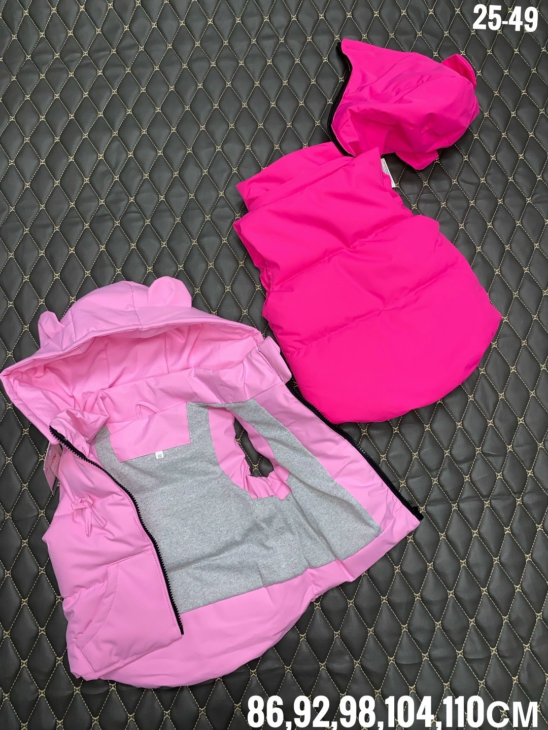 жилетка детская,детский жилет,жилетка для девочки,жилетка с капюшоном,жилет для девочек