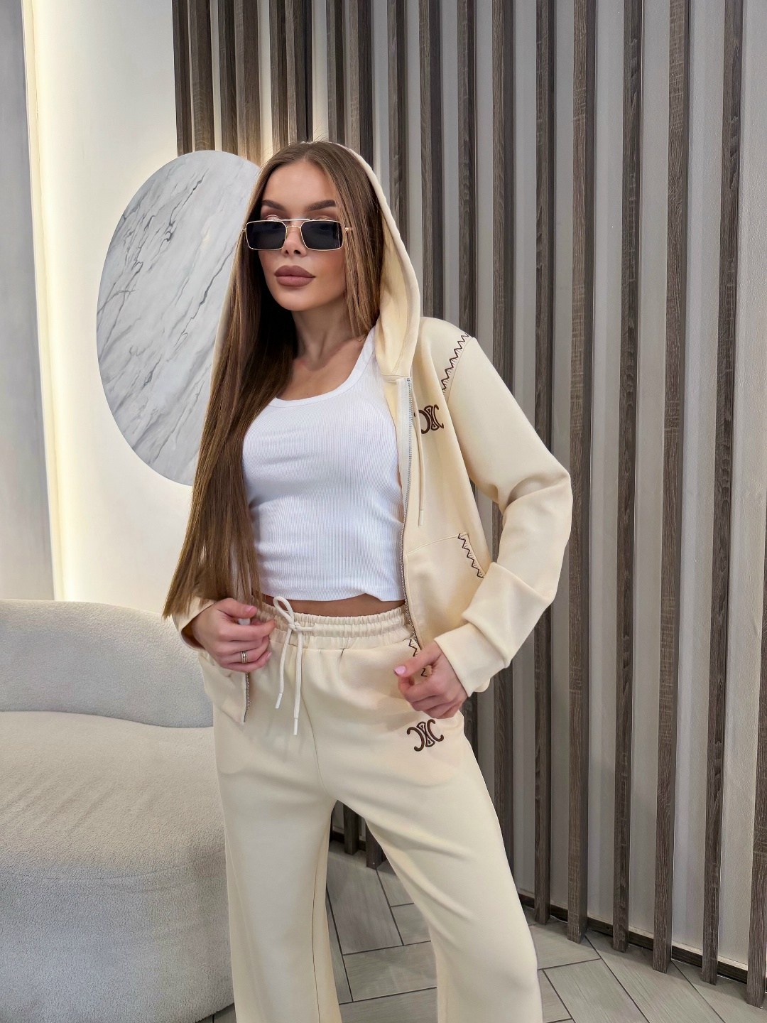 стильные костюмы,женский костюм,loro piana женский бежевый костюм premium,костюм спортивный,спортивный костюм женский