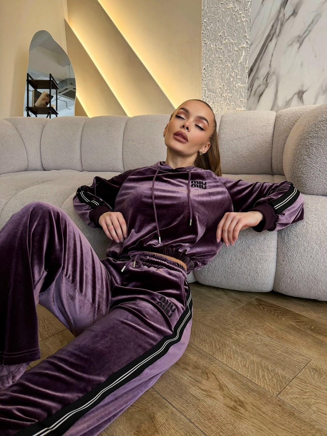 велюровый костюм,женский костюм из велюра с брюками палаццо happy fox,костюм спортивный велюровый,женский костюм из велюра с брюками палаццо happyfox,велюровый женский костюм