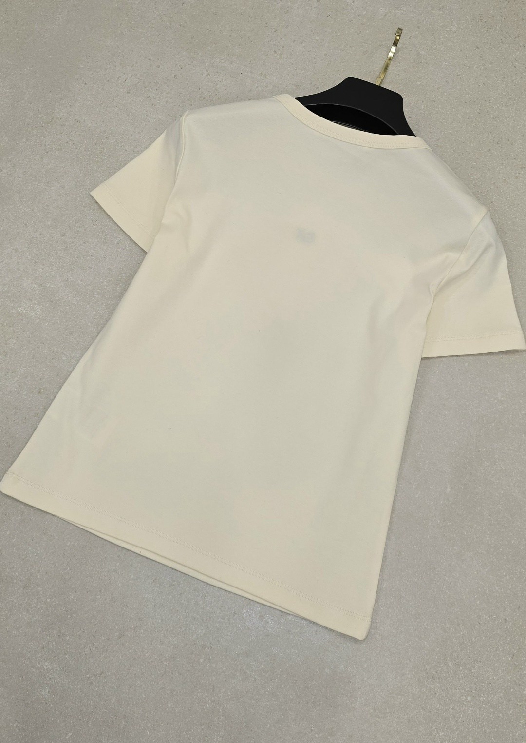 футболка бежевая,футболки женская,футболки мужские,футболка