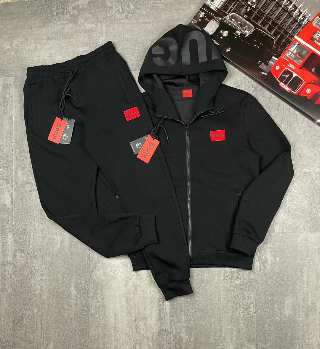 спортивный костюм hugo boss,спортивный костюм hugo,мужской спортивный костюм,спортивный костюм,спортивный костюм для мужчин