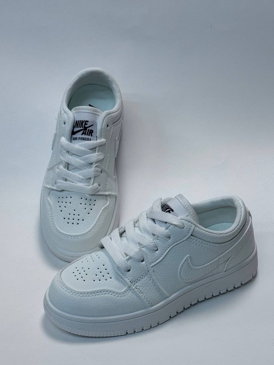 nike air jordan 1 low,air jordan 1 low triple white,air jordan 1 low,кроссовки,кроссовки nike air jordan 1 low