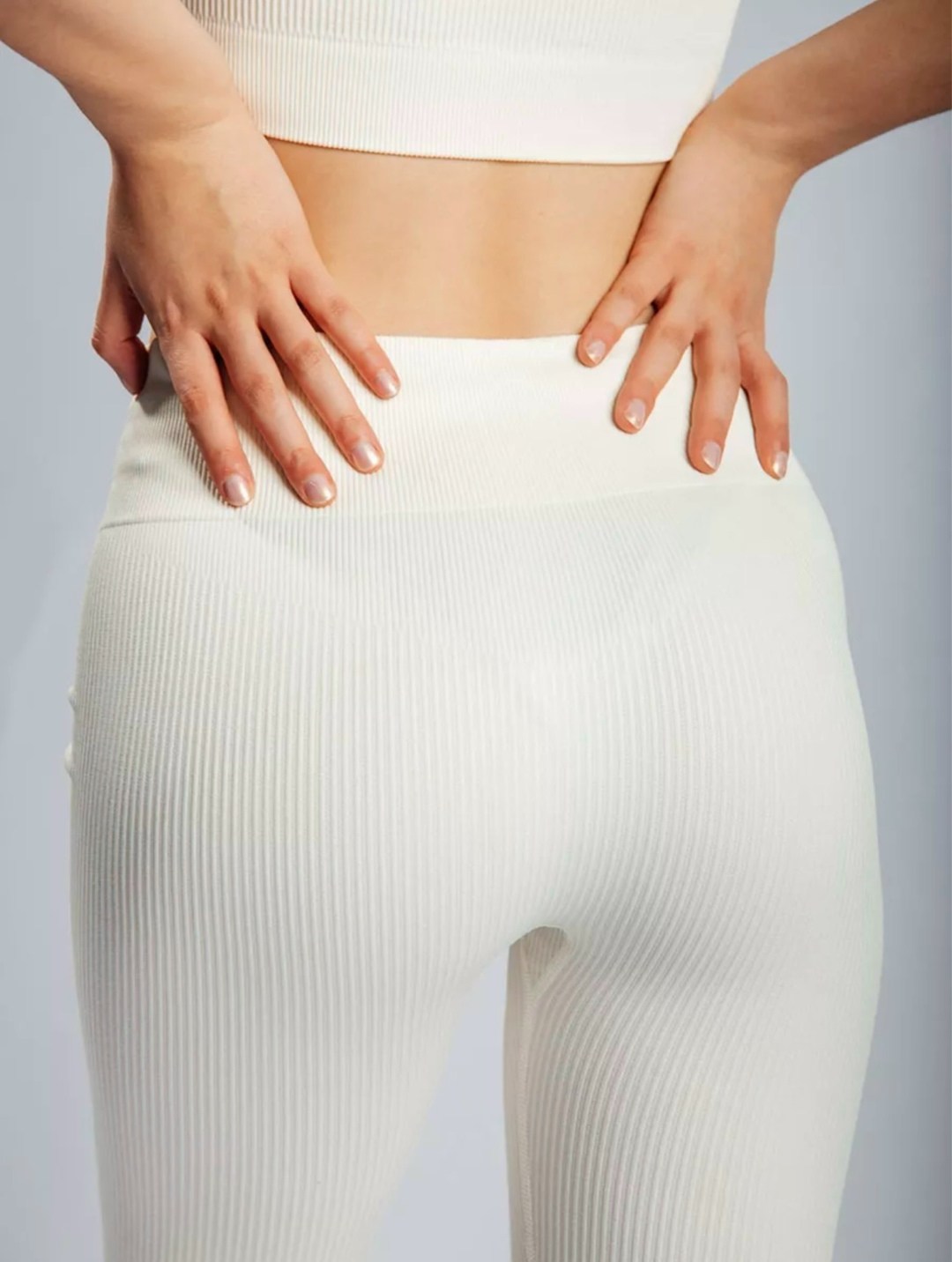 белые легинсы,легинсы женские,белые легинсы в рубчик,лосины женские спортивные леггинсы в рубчик,легинсы в рубчик