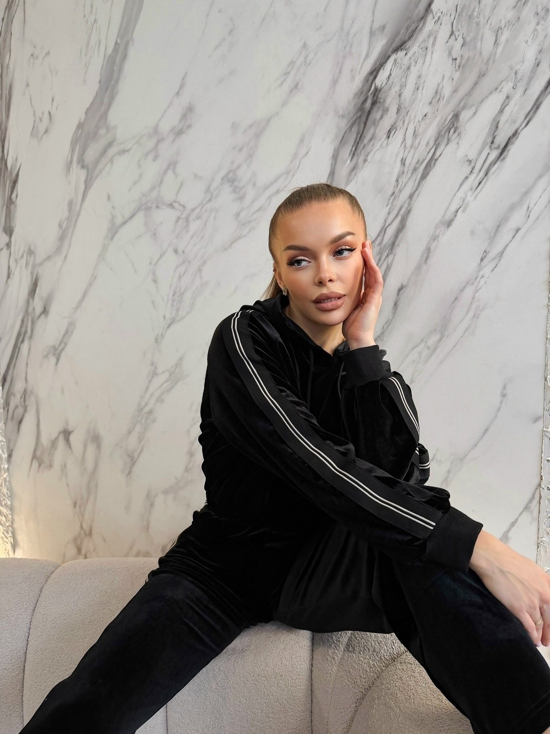 велюровый спортивный костюм,костюм велюровый,женский велюровый костюм,костюм бархатный женский,велюровый спортивный костюм женски