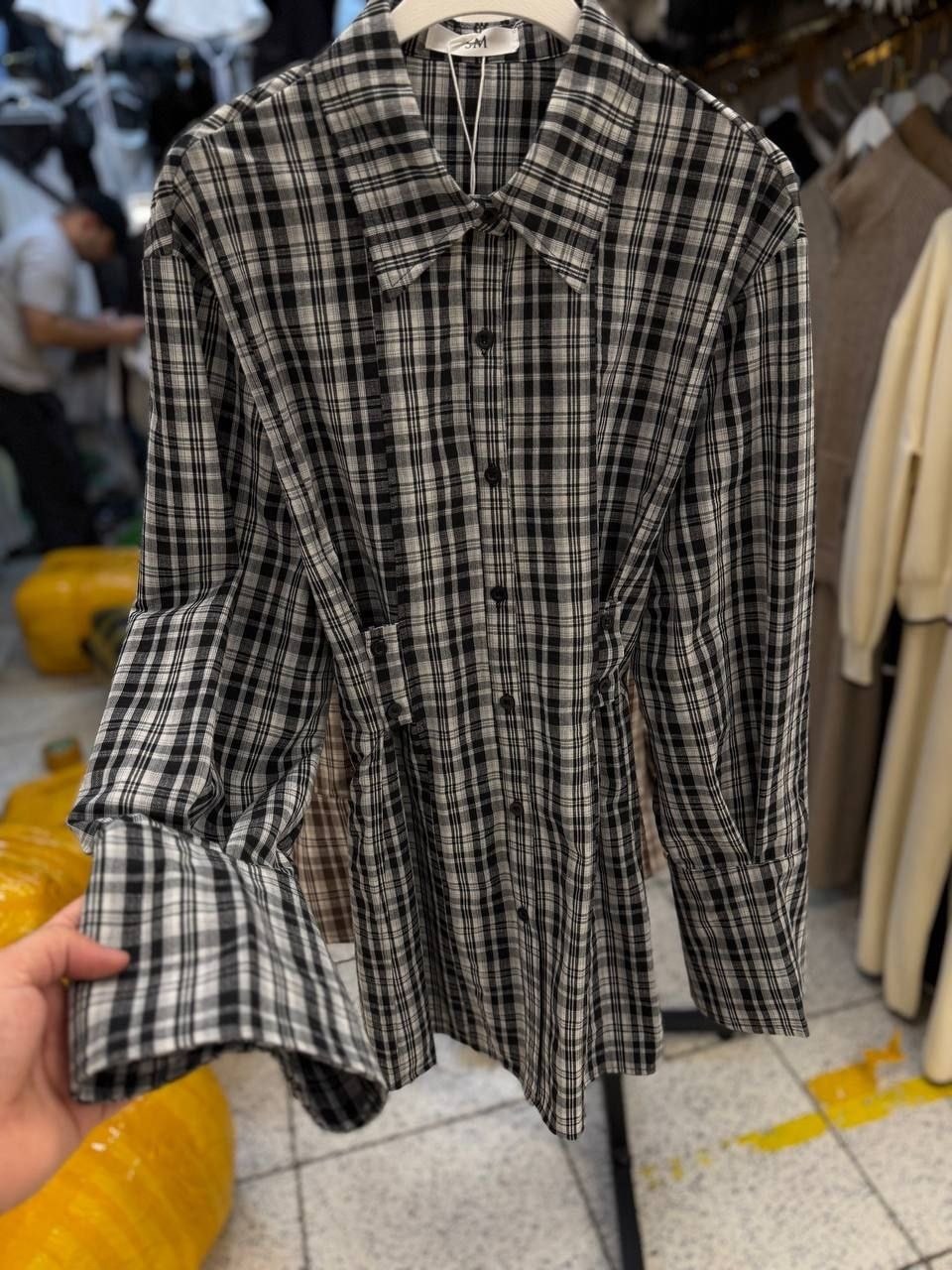 рубашка с длинными рукавами в клетку saint laurent,клетчатая рубашка женская,рубашка женская в клетку,винтажная клетчатая рубашка,рубашка с длинными рукавами в клетку