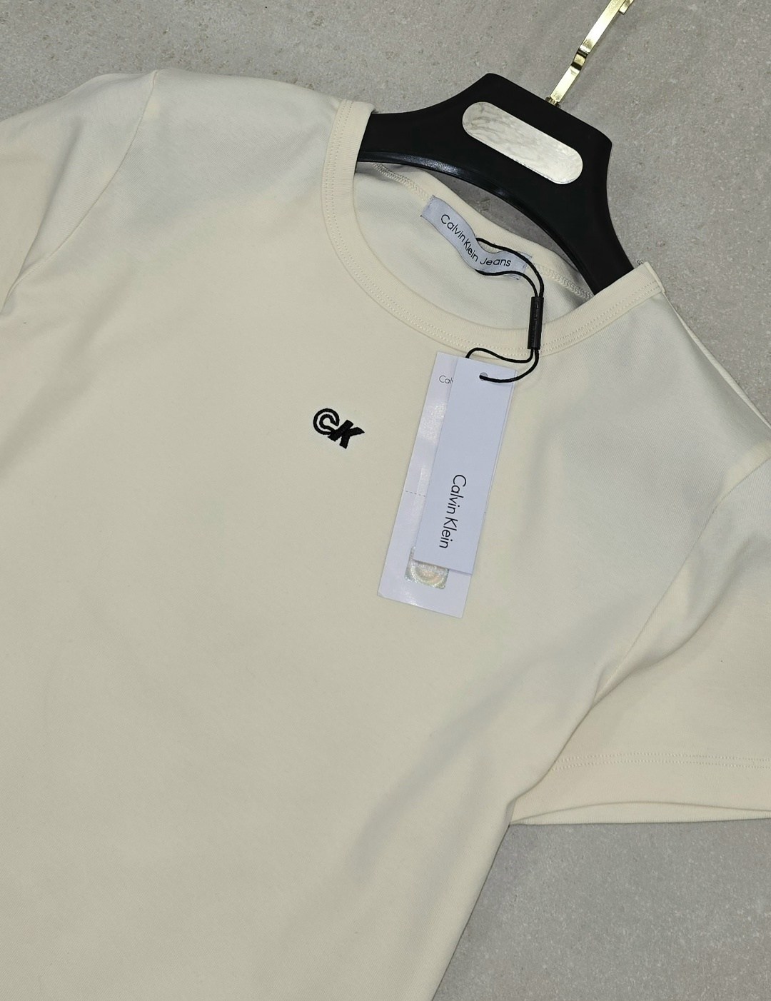 футболка бежевая,футболки женская,футболки мужские,футболка