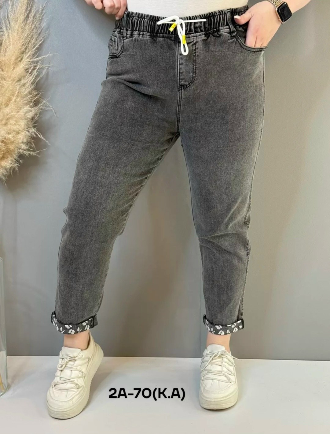 штаны похожие на джинсы женские,мом джинсы женские серые на резинке,джинсы джинсы,джинсы женские,женские джинсы бананы