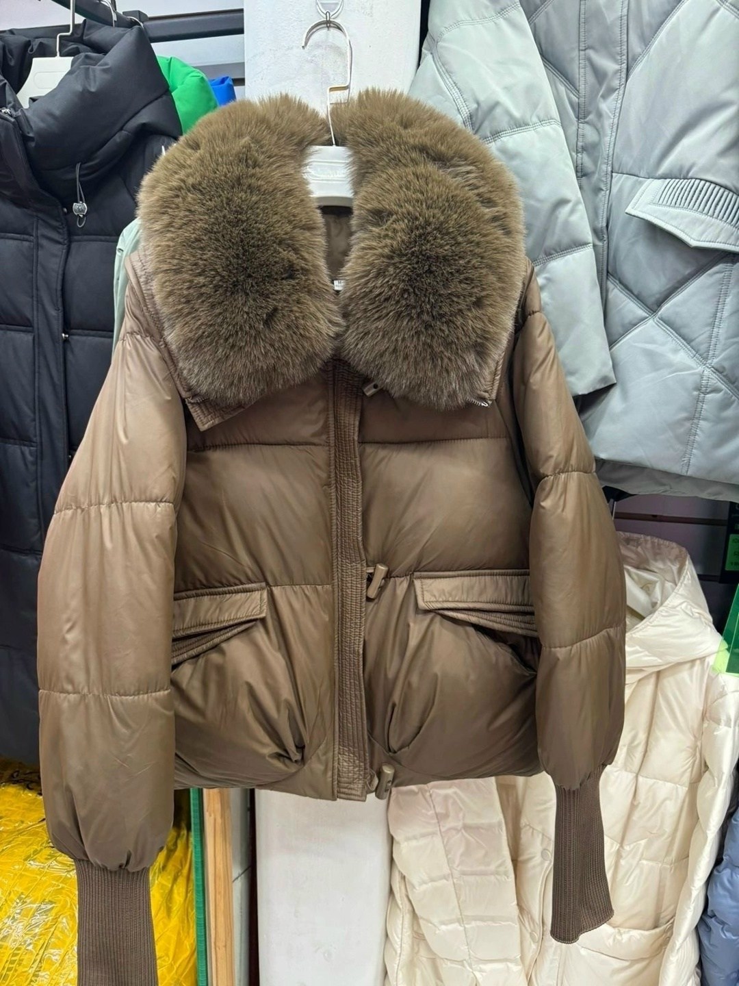 пуховик женский,пуховик с натуральным мехом,женский пуховик с меховым воротником,женская куртка,пуховик куртка новый зимняя в стиле zara