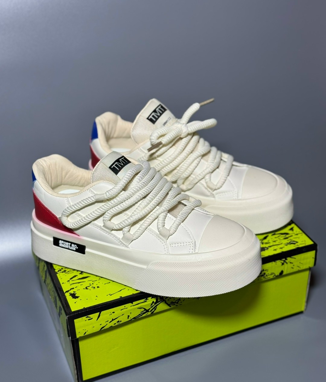 кроссовки женскиe,модные кроссовки,кроссовки для женщин,кроссовки на толстой подошве,повседневные кроссовки