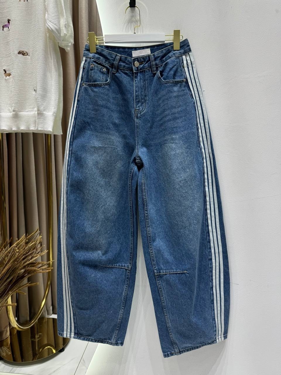 женские джинсы,джинсы,модные джинсы,джинсы брюки,джинсы широкие