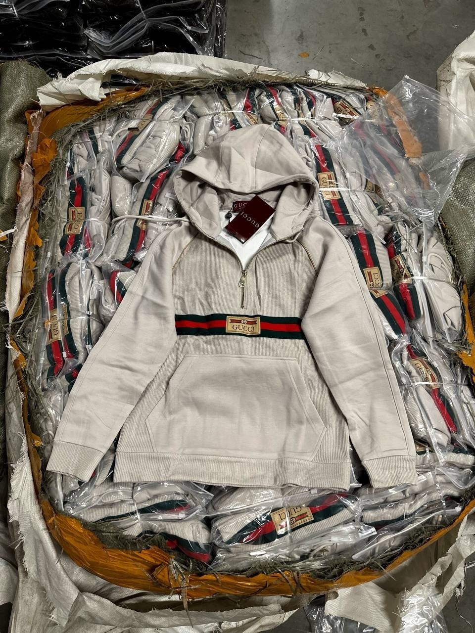 куртка gucci,анорак gucci,gucci hoodie,куртка гуччи,толстовка gucci
