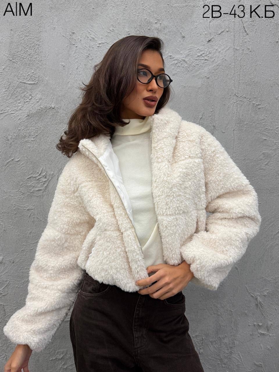 модная куртка,куртка женская,куртка демисезонная,короткая куртка,куртка плюшевая