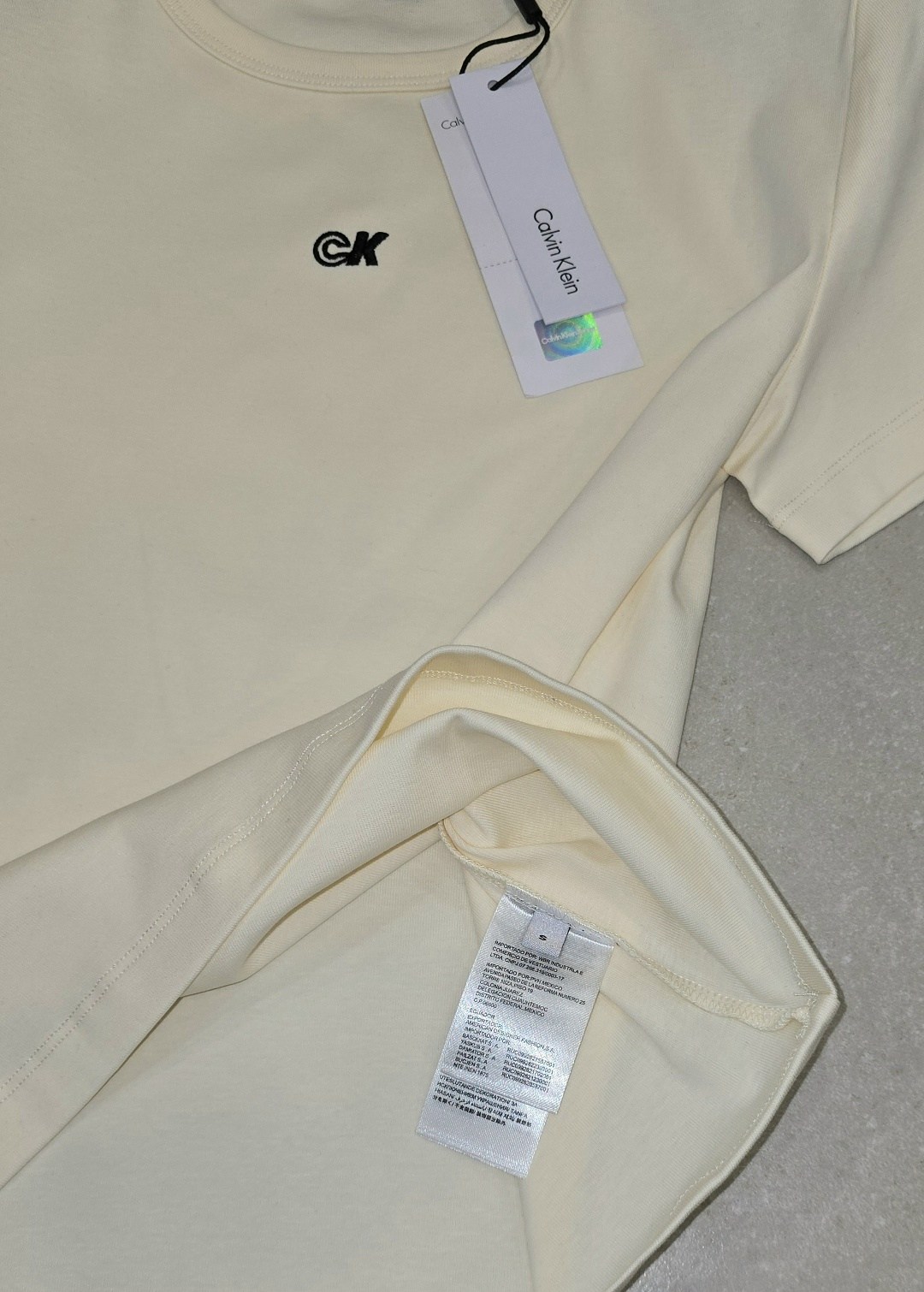 футболка бежевая,футболки женская,футболки мужские,футболка