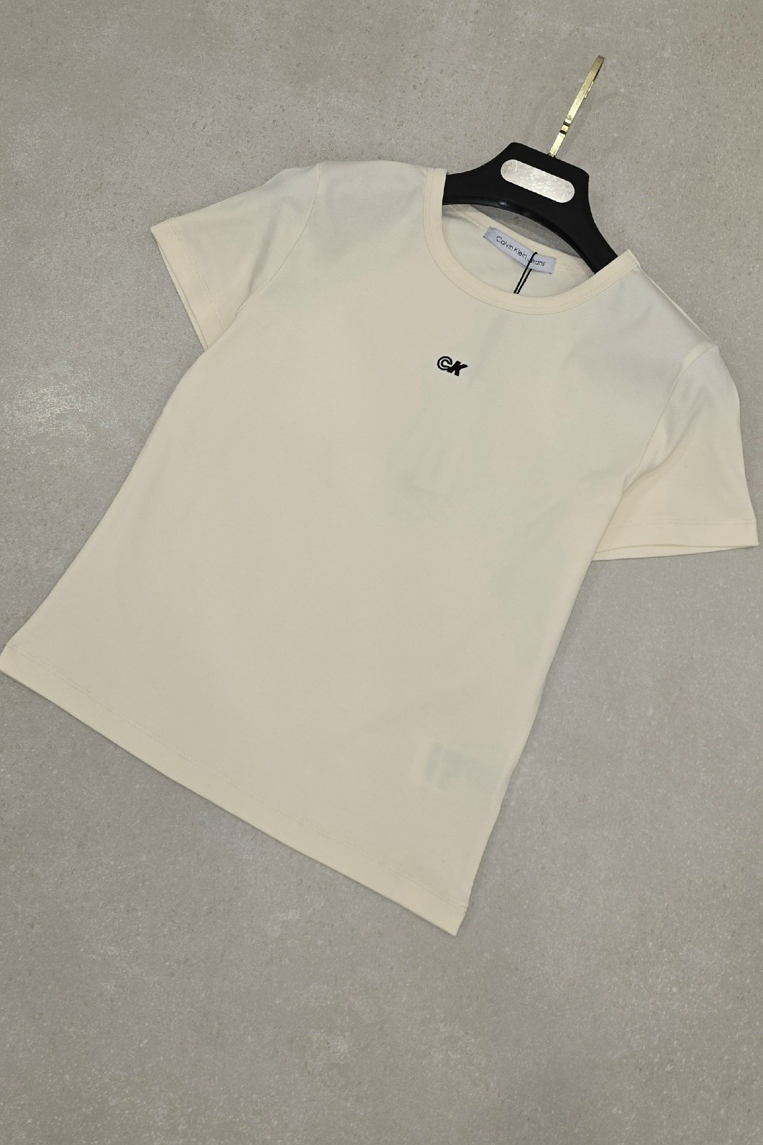 футболка бежевая,футболки женская,футболки мужские,футболка