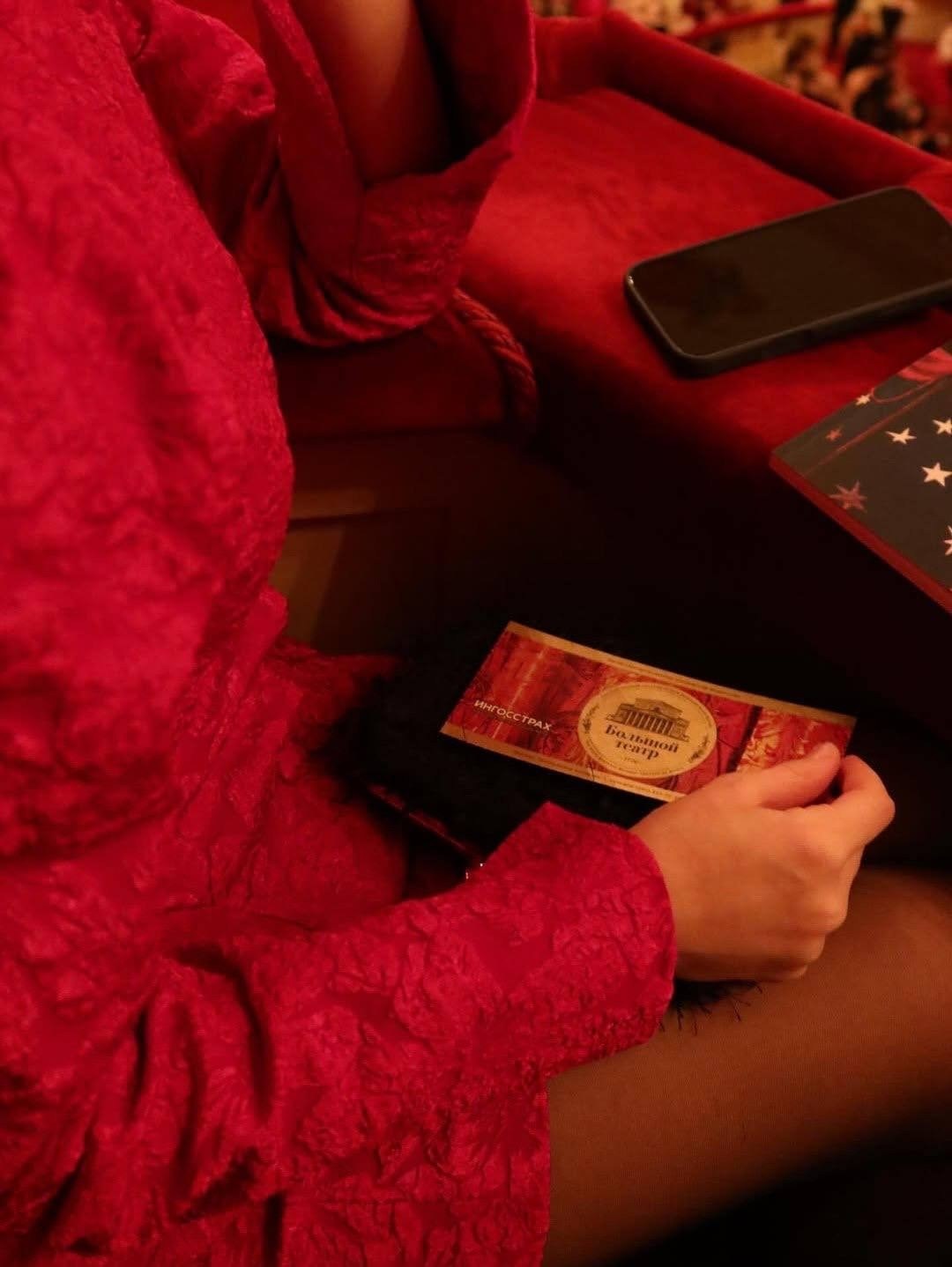 ерке есмахан,ерке есмахан оперный театр la scala,популярная казахстанская исполнительница ерке есмахан,беременная ерке есмахан восхитила нарядом в итальянском "la scala",популярная казахстанская певиц