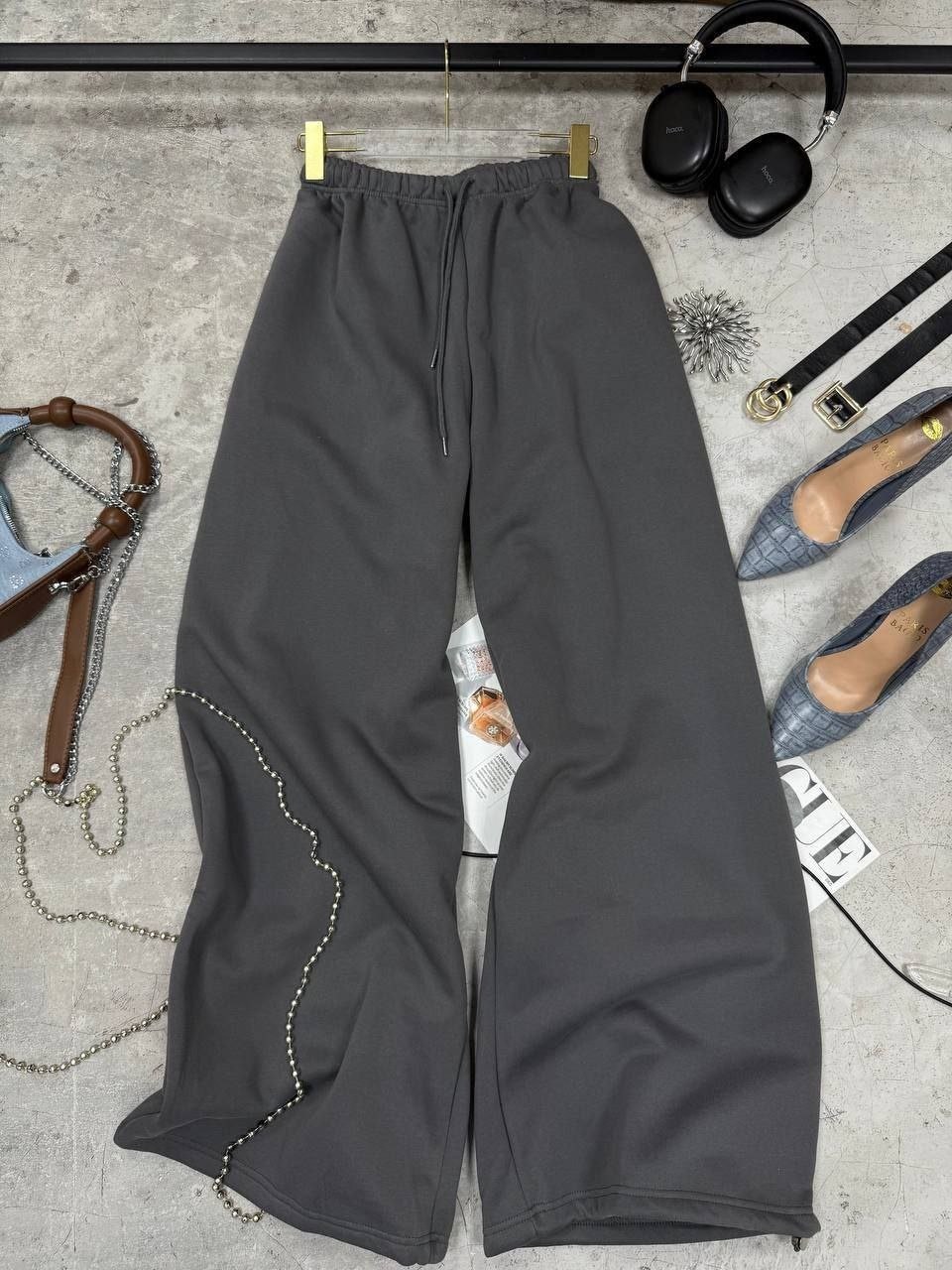 белая футболка оверсайз,футболки женская оверсайз,футболка оверсайз,широкие брюки,одежда повседневная