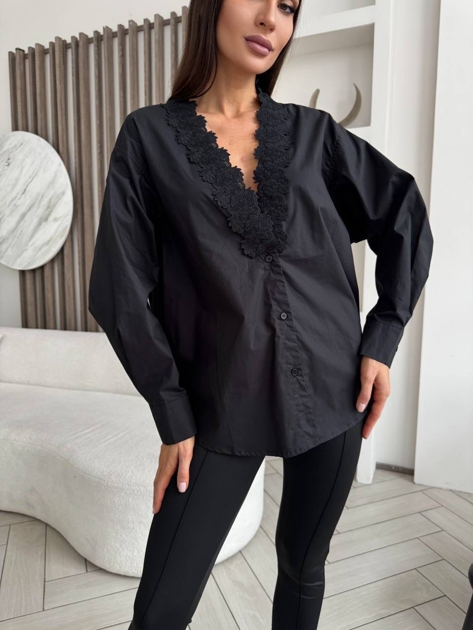 белая блузка с кружевом,кружевная блузка,блузка с кружевами,блузка с оборками,модная блузка