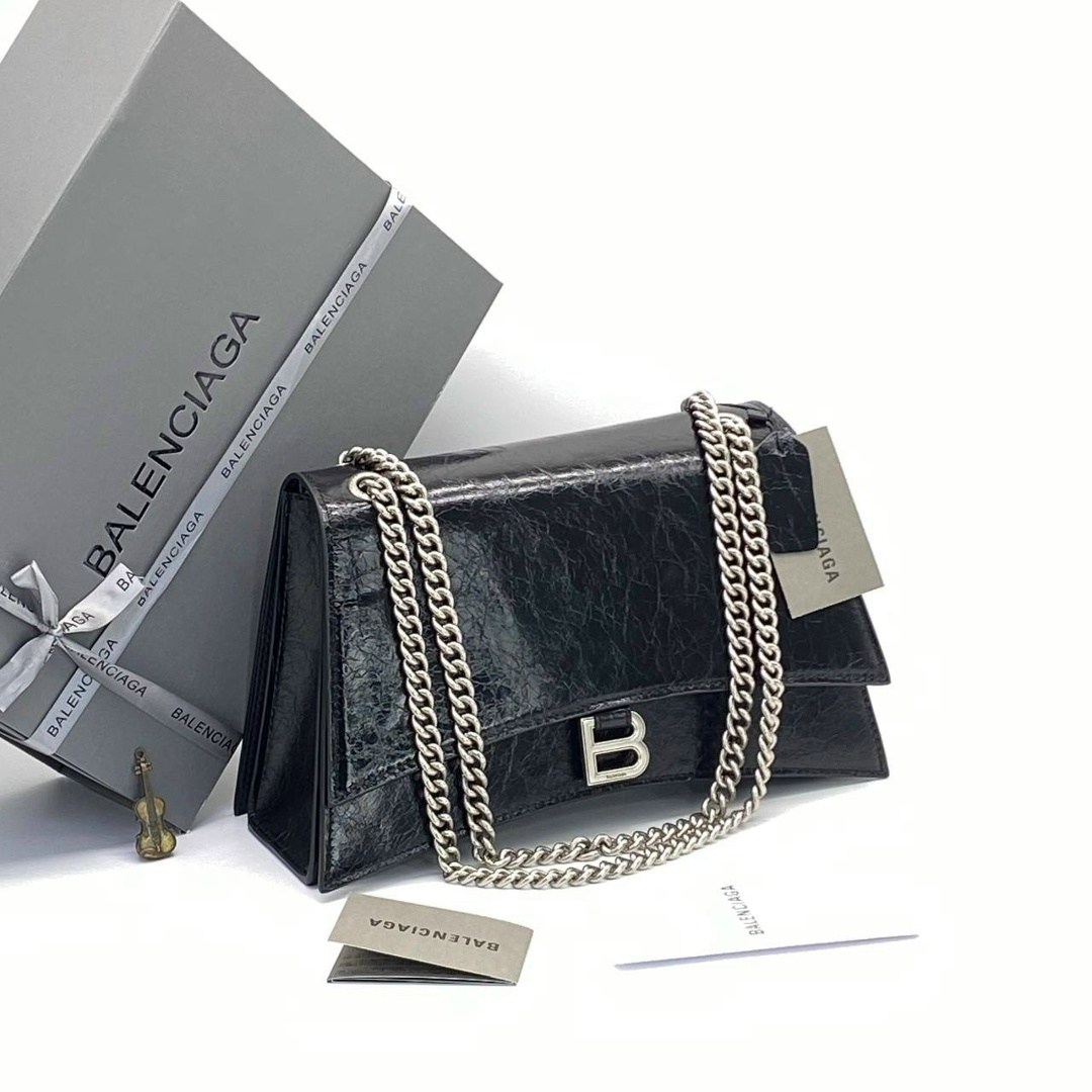 сумка balenciaga,сумка женская balenciaga,сумка balenciaga 30х16 натуральная кожа,сумки баленсиага женские через плечо,сумка через плечо в стиле balenciaga