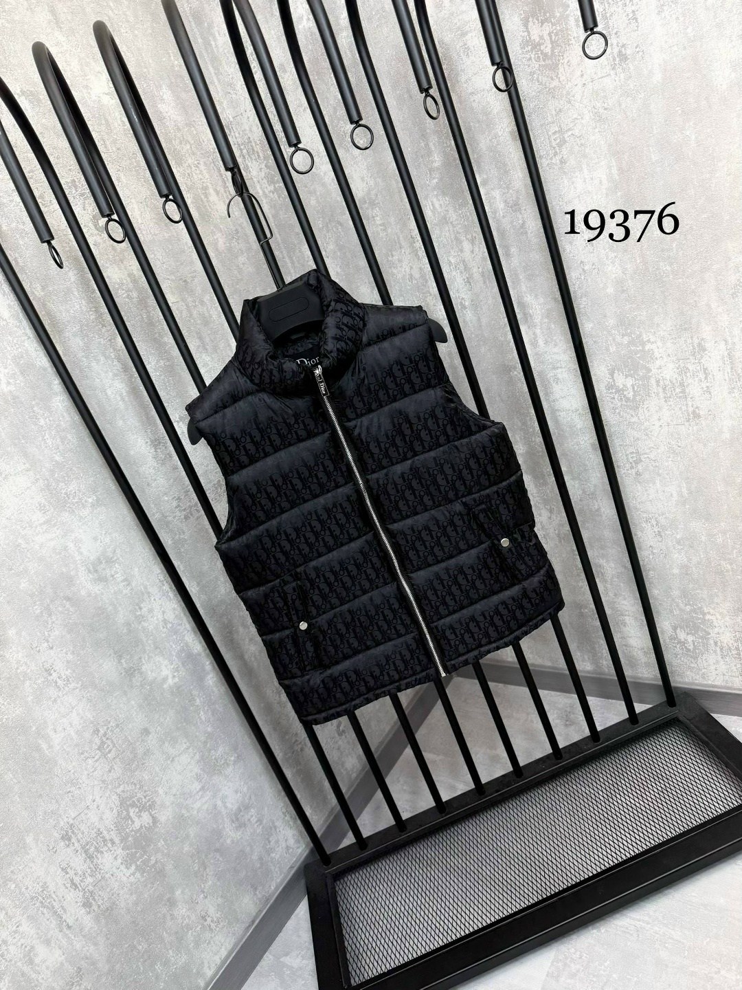 жилетка dior,жилетка диор,мужские жилетки,жилетка диор мужская,жилетка dior мужская