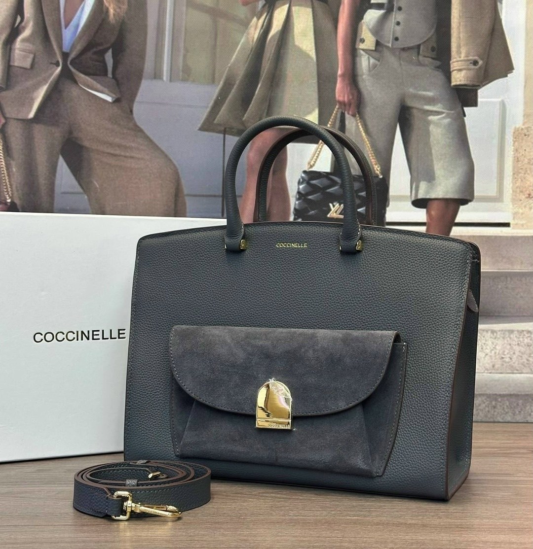 сумка coccinelle,сумка,женская сумка,coccinelle blossom hammered leather handbag black,coccinelle firenze mini сумка