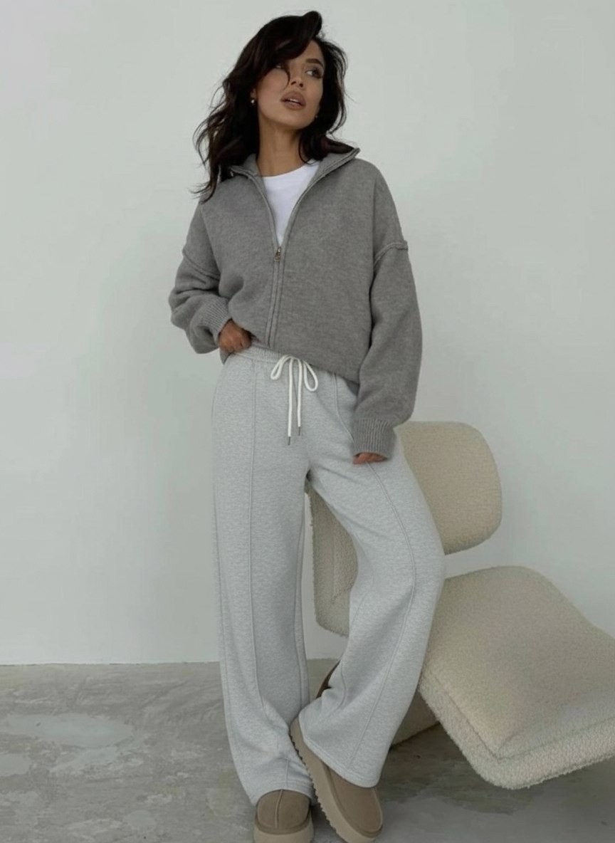 девушка,стильные наряды,casual outfit,женские спортивные штаны,серые спортивные штаны