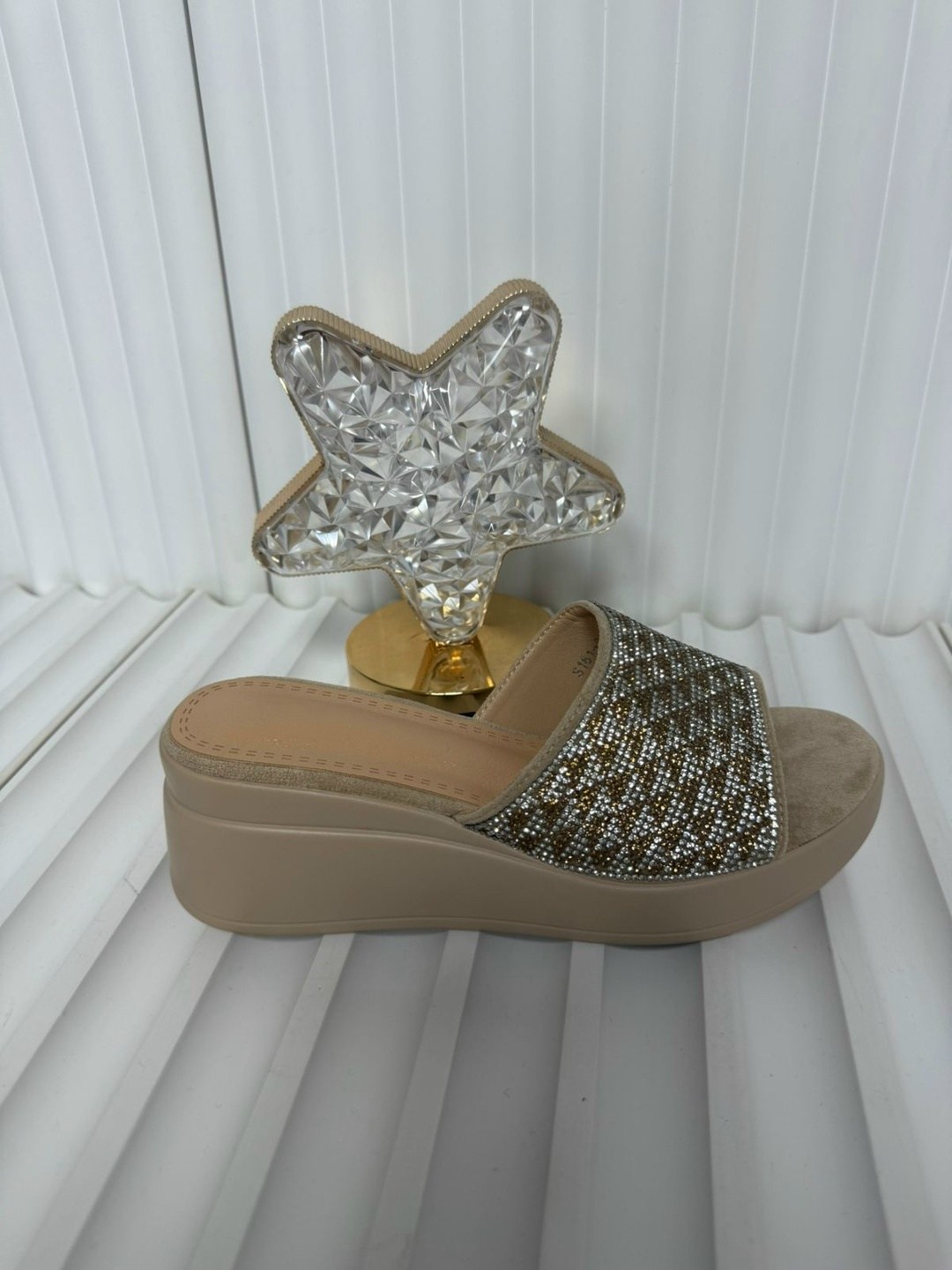 , женская,женские босоножки на танкетке, летняя,летняя женская