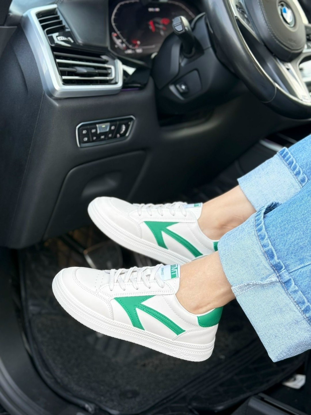 ,повседневные кроссовки,кроссовки женские,кроссовка,спортивная