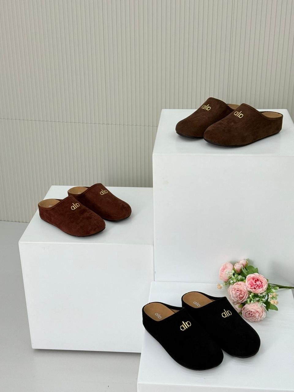 ,женская ,женские шлепанцы,обуви,тапочки женские