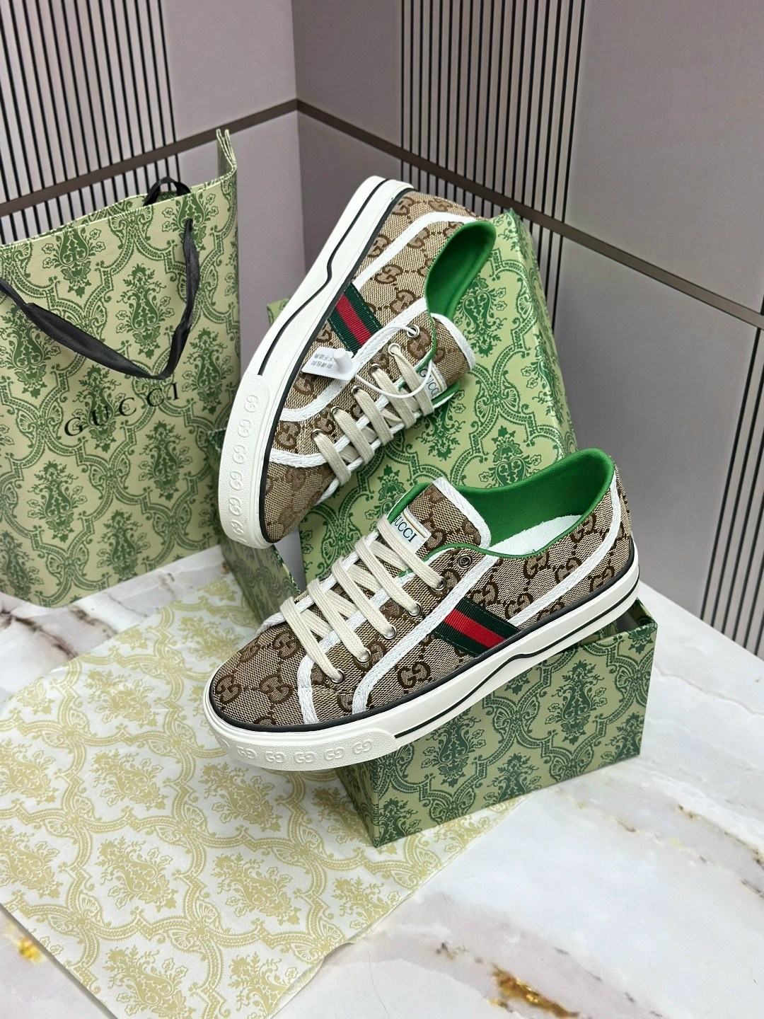 кеды гуччи,кроссовки женские gucci,кроссовки gucci,кеды gucci,