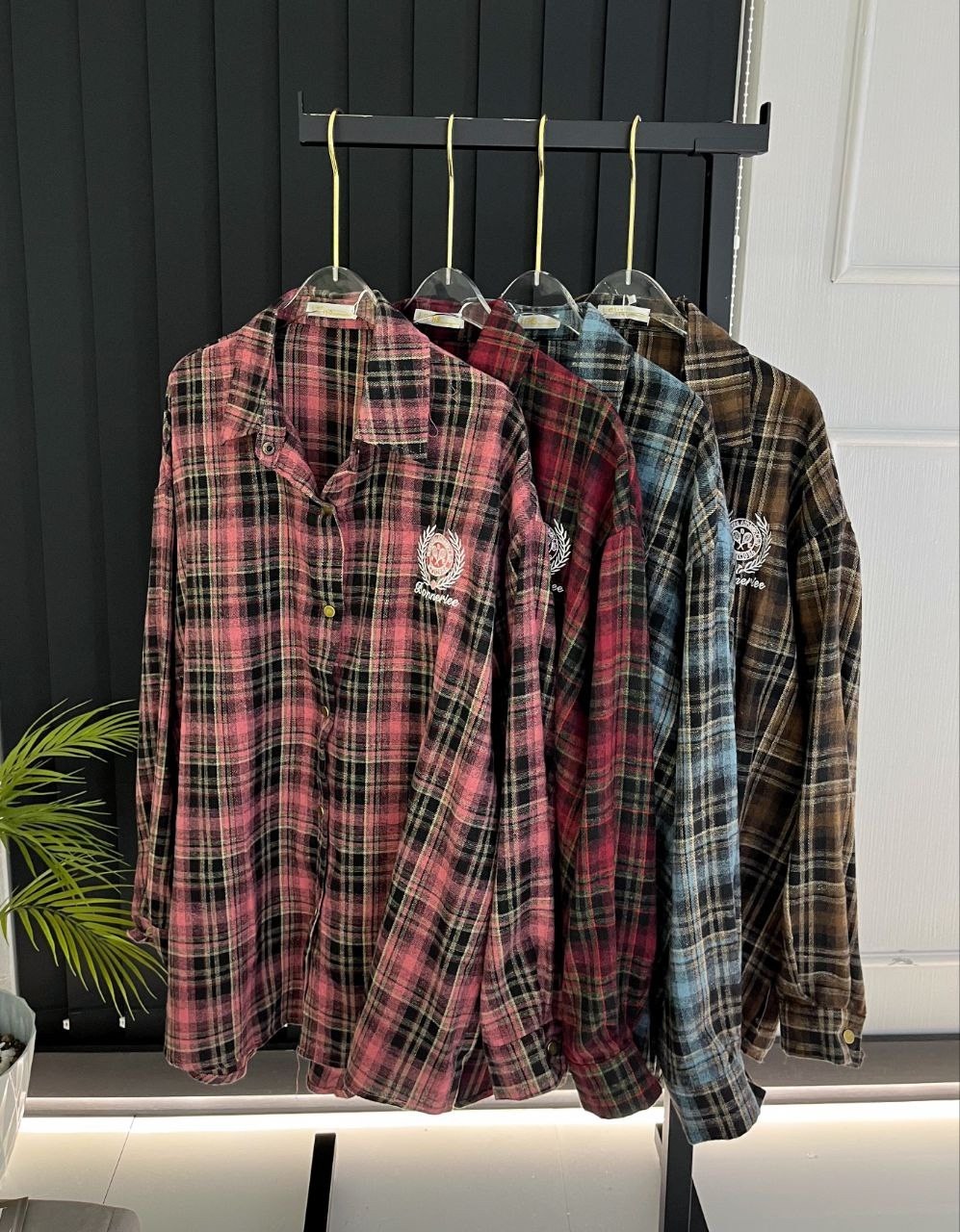 рубашка в клетку женская оверсайз thirteen brand,рубашка в клетку с майкой beststyle,рубашка в клетку,клетчатая рубашка,женская рубашка в клетку