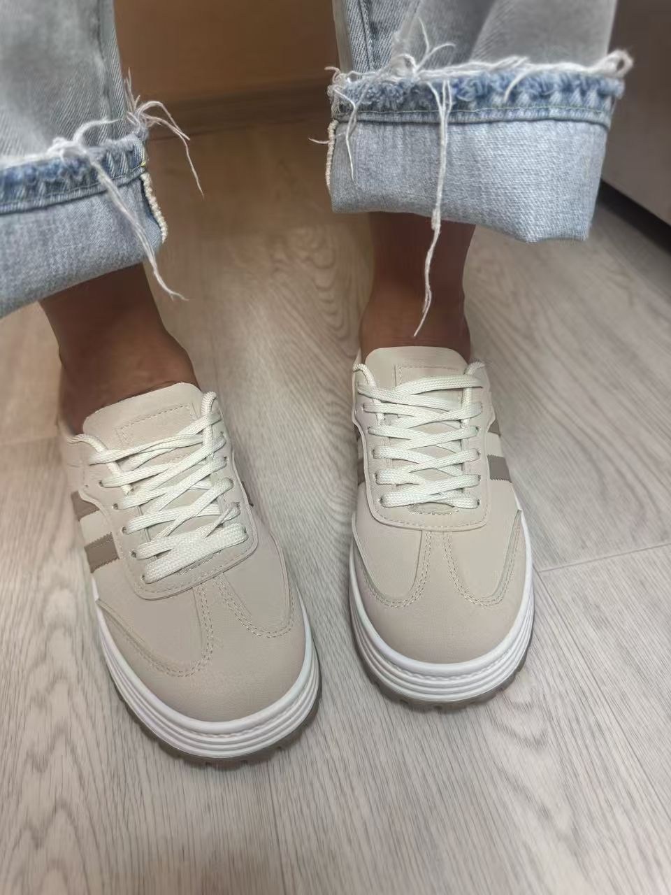 женские кроссовки,женские кроссовки на платформе,кроссовки на платформе повседневные,повседневные кроссовки,