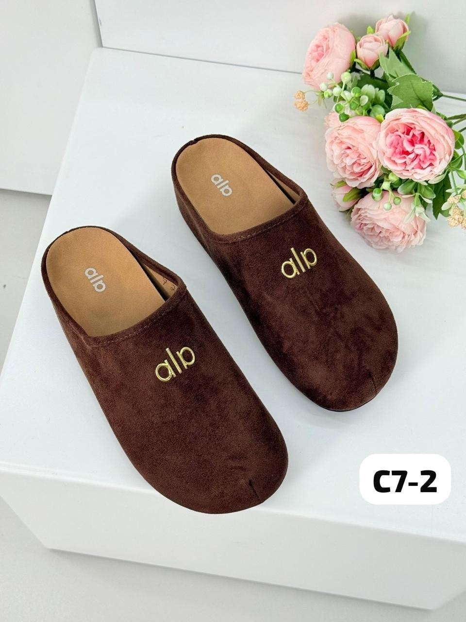 ,женская ,женские шлепанцы,обуви,тапочки женские