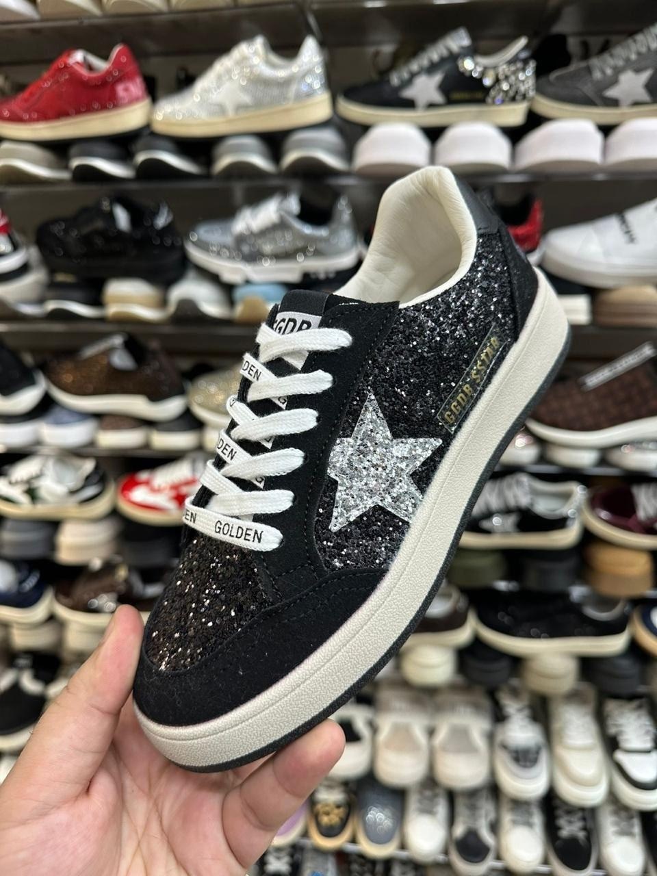 кроссовки golden goose с пайетками на платформе,golden goose кроссовки,,кеды golden goose,женские кроссовки