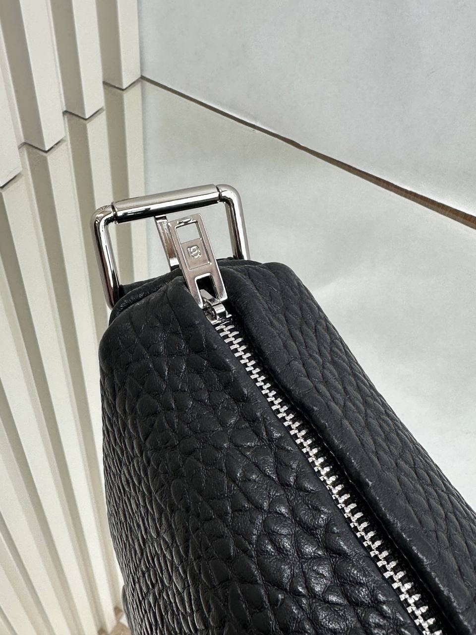 сумка с цепочкой,женская сумка,сумка через плечо в стиле,женская сумка через плечо с цепочкой,модная сумка