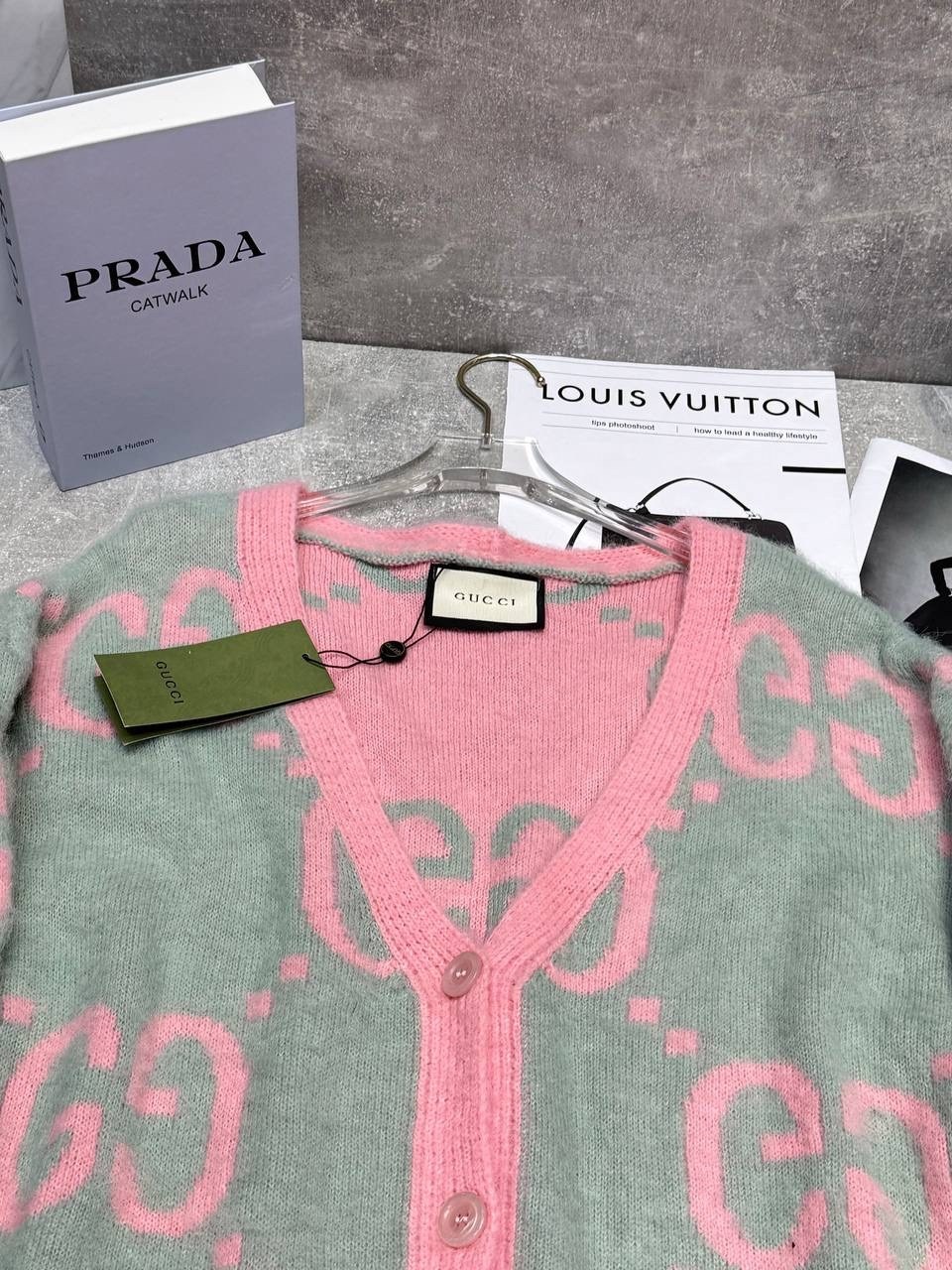 кардиган gucci,кардиган гуччи зеленый,кардиган гуччи,кардиган,кардиган с узорами