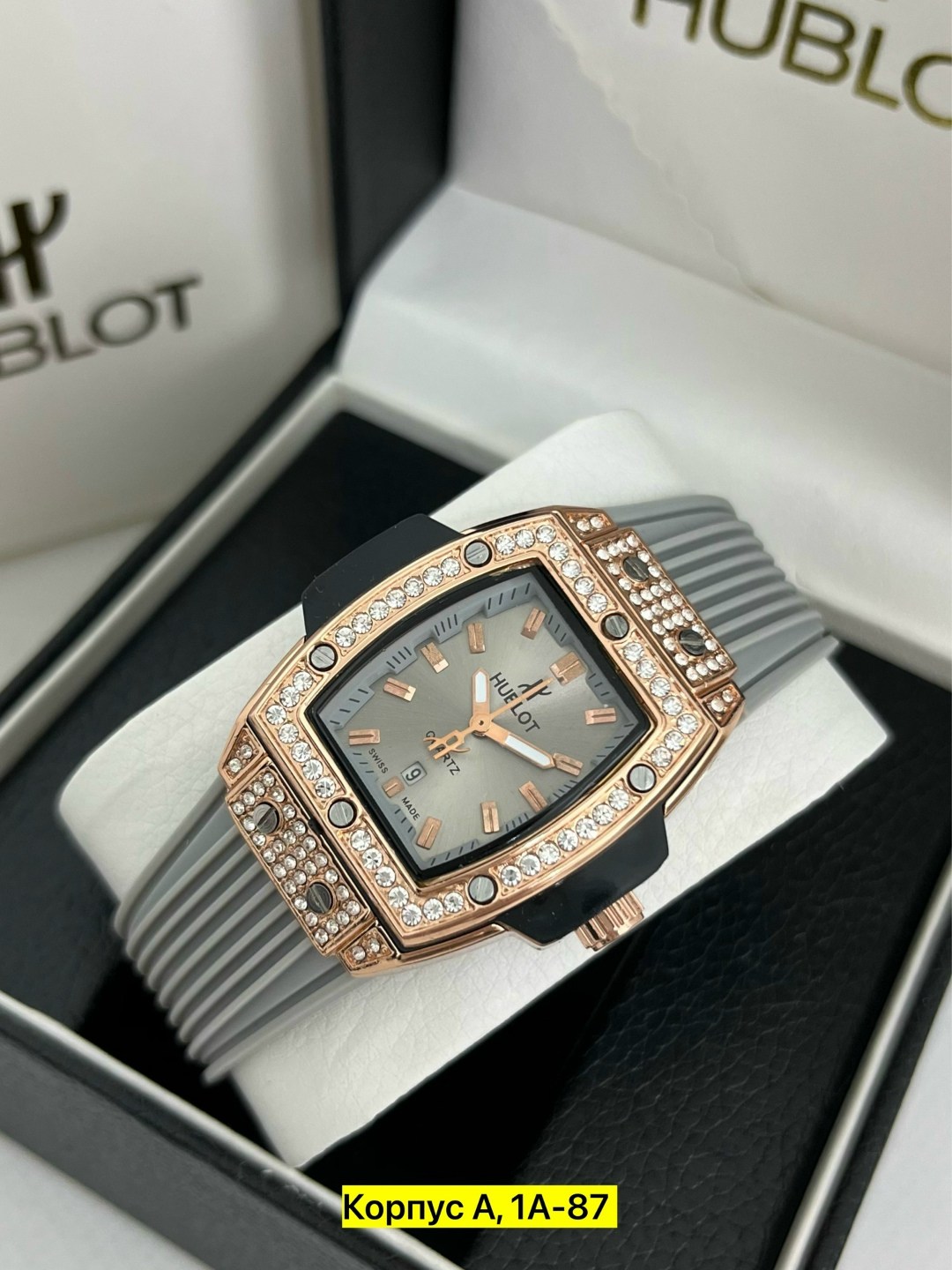 часы женские hublot,часы hublot,женские часы хублот,часы hublot женские 45 мм застежка бабочка,hublot spirit of big bang