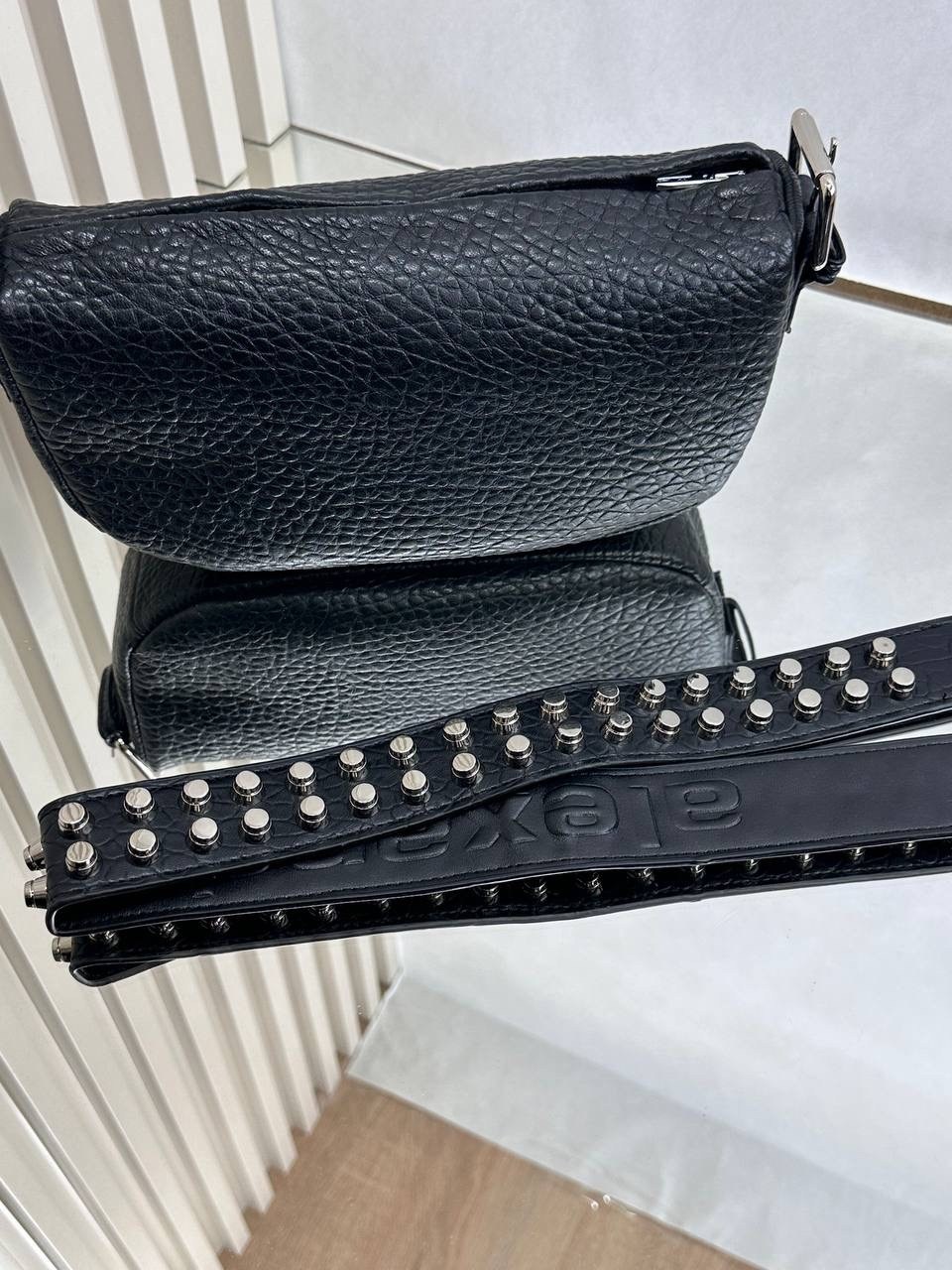 сумка с цепочкой,женская сумка,сумка через плечо в стиле,женская сумка через плечо с цепочкой,модная сумка