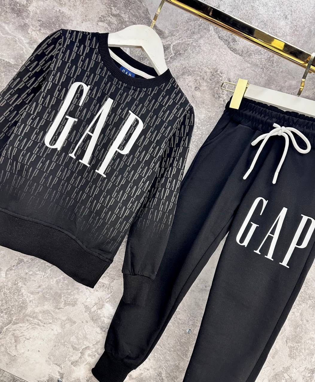 ребенок,спортивные костюм,костюм детский,костюм детский спортивный,спортивный костюм gap