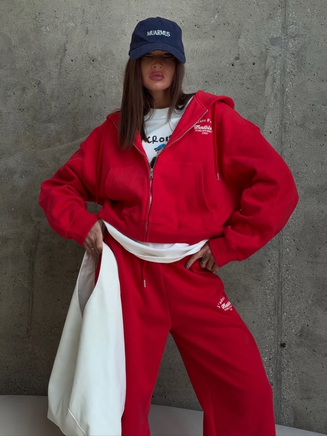 спортивный костюм miu miu женский,спортивный костюм,спортивный костюм женский,спортивный костюм красный,шикарный двухсторонний костюм двойка на флисе