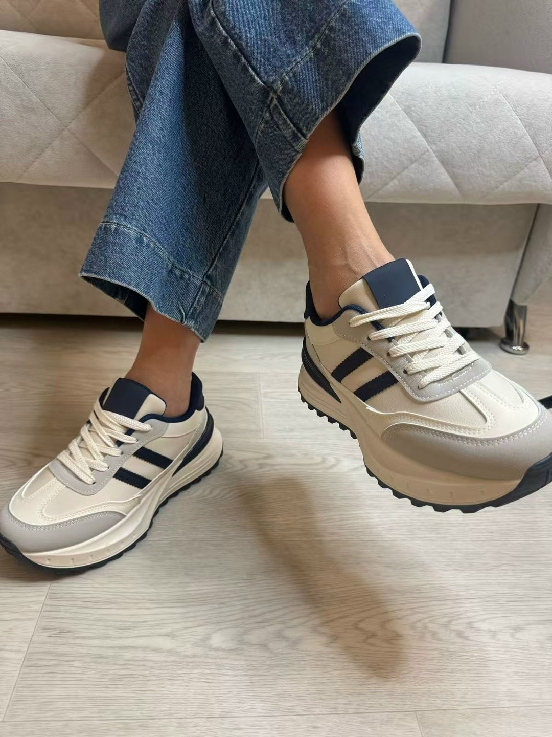 ,замшевые кроссовки,женские кроссовки,повседневные кроссовки,кроссовки модные