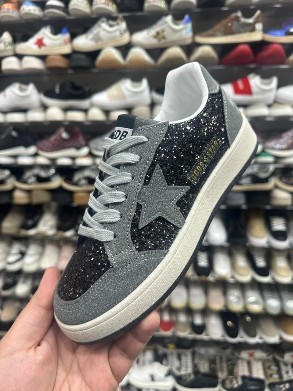 кроссовки golden goose с пайетками на платформе,golden goose кроссовки,,кеды golden goose,женские кроссовки