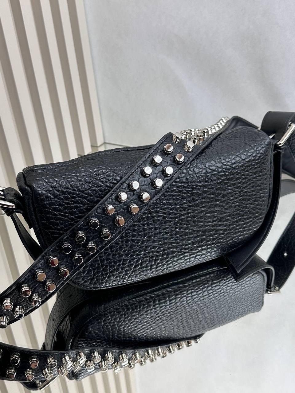 сумка с цепочкой,женская сумка,сумка через плечо в стиле,женская сумка через плечо с цепочкой,модная сумка