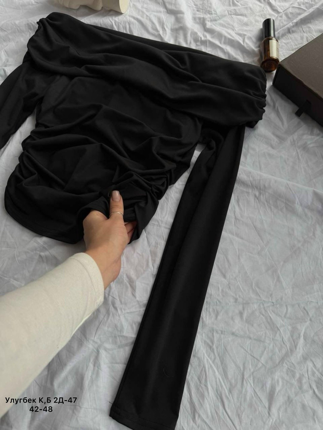 кофта с открытыми плечами,лонгслив с открытыми плечами кофта нарядная драпировка meenaz,кофта с открытыми плечами лонгслив с драпировкой julia rovchanin,jielur осенние новые сексуальные однотонные жен