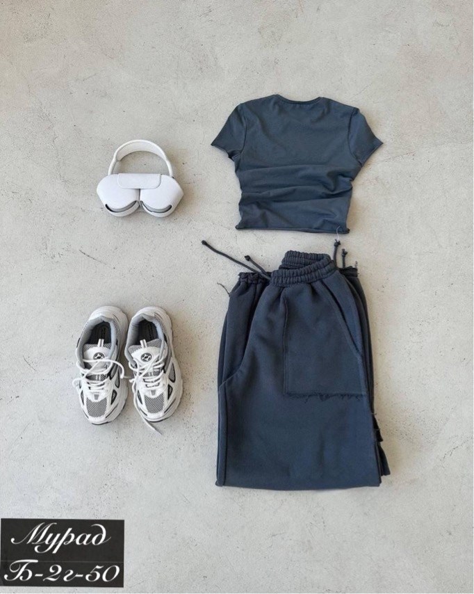 спортивные костюмы женские,трикотажные костюмы,фитнес костюм женский,спортивная одежда для женщин,костюм с шортиками