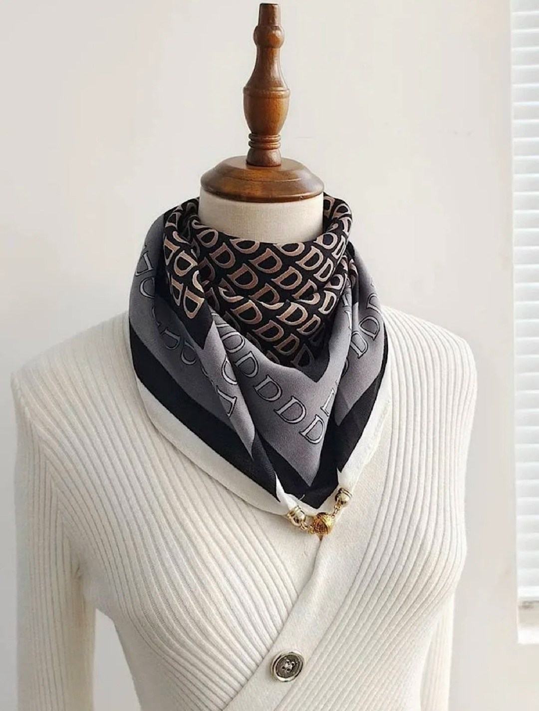 шарф платок женский,шарфы для женщин,шелковый шарф,платки женские,треугольный шарф