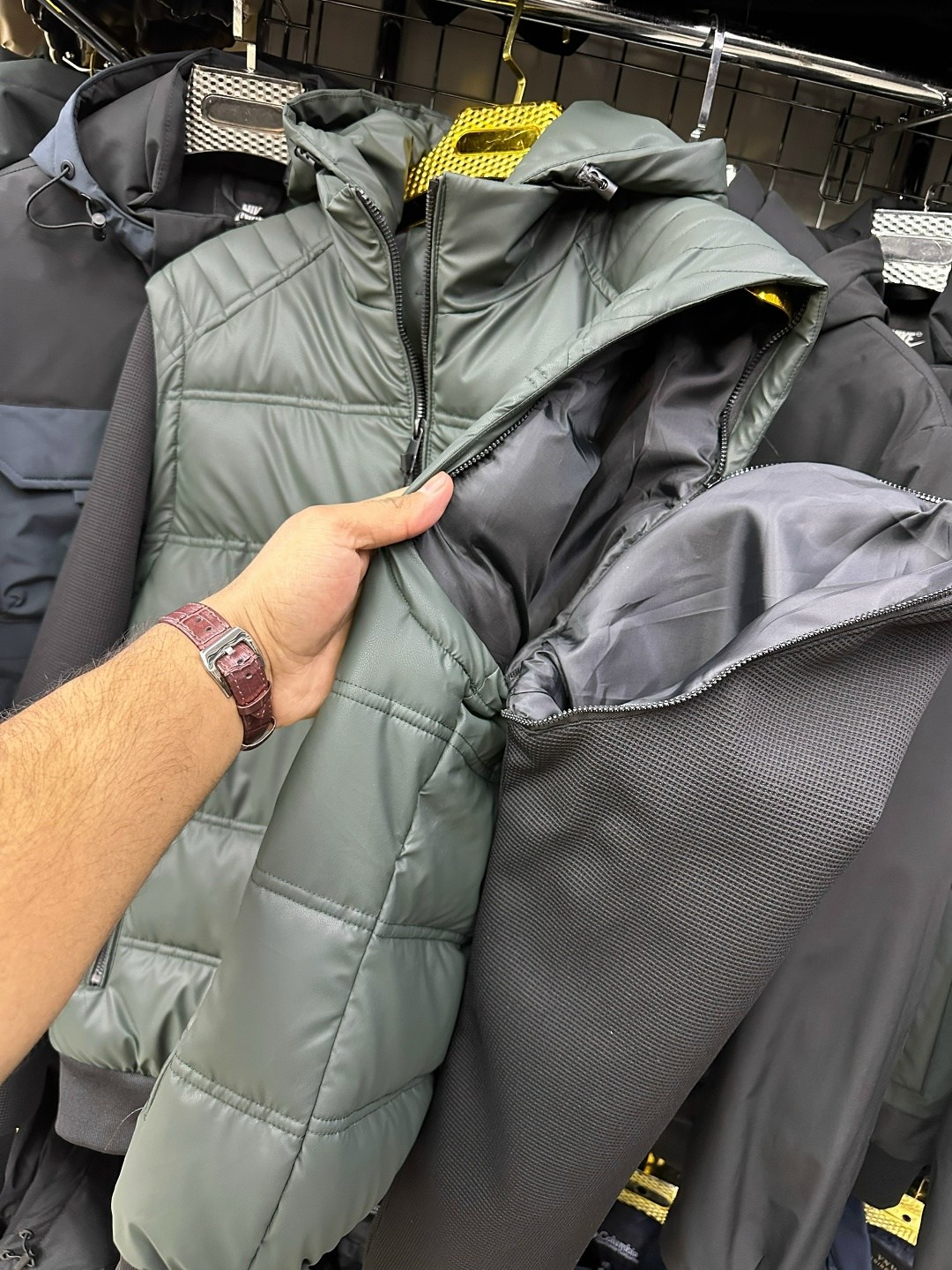 куртка демисезонная мужская с вязаными рукавами hugo boss,пауль шарк куртка с вязаными рукавами,зелёная куртка hugo boss с вязаными рукавами,демисезонная куртка,куртка зимняя мужская