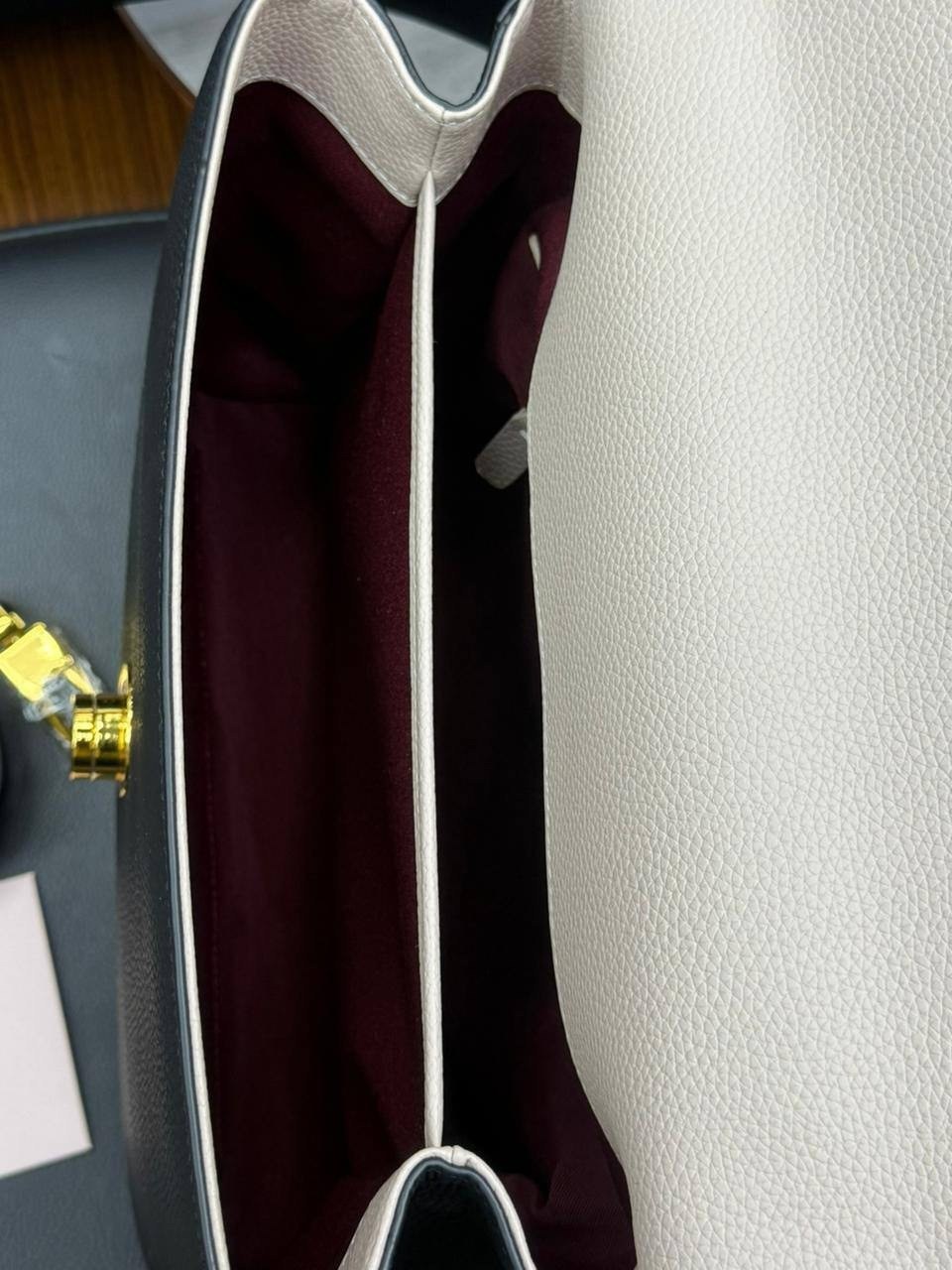 сумка coccinelle,coccinelle сумка liya medium,женская сумка coccinelle,сумка coccinelle liya,сумка сэтчел кожаная liya coccinelle