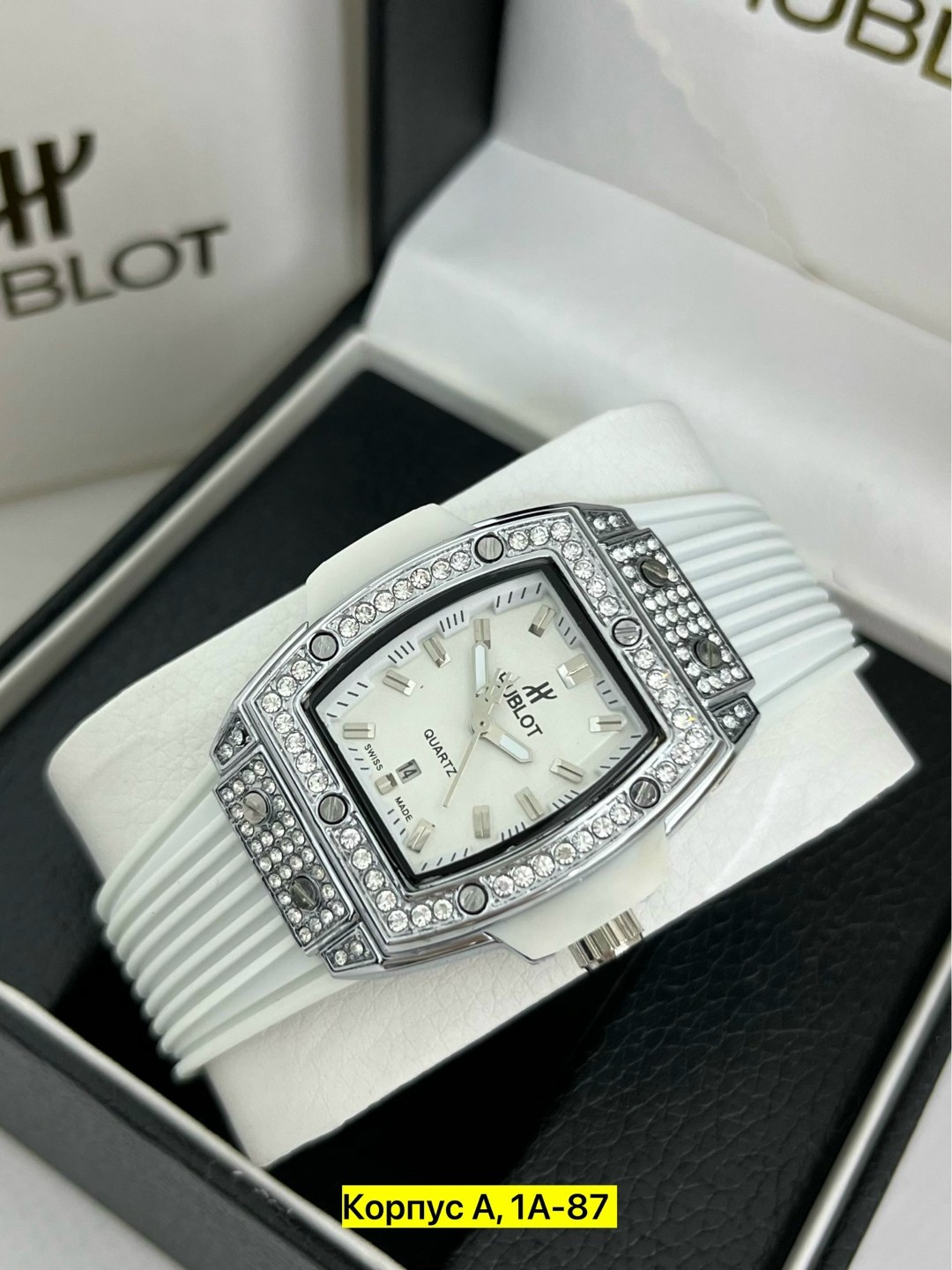 часы женские hublot,часы hublot,женские часы хублот,часы hublot женские 45 мм застежка бабочка,hublot spirit of big bang