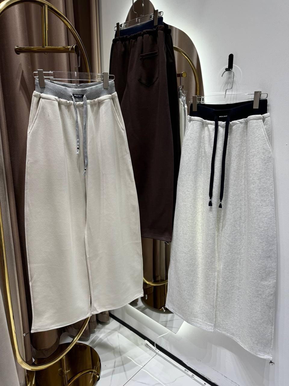 спортивный костюм женский,спортивный костюм,серый спортивный костюм,спортивный костюм модный,костюм спортивный брючный с худи на молнии и капюшоном fashionboom